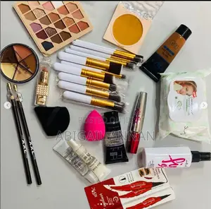 Personal Makeup Set
