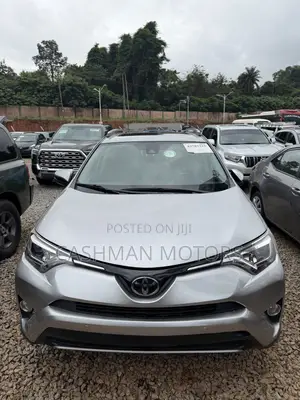 Toyota RAV4 Limited AWD (2.5L 4cyl 6A) 2017 Silver