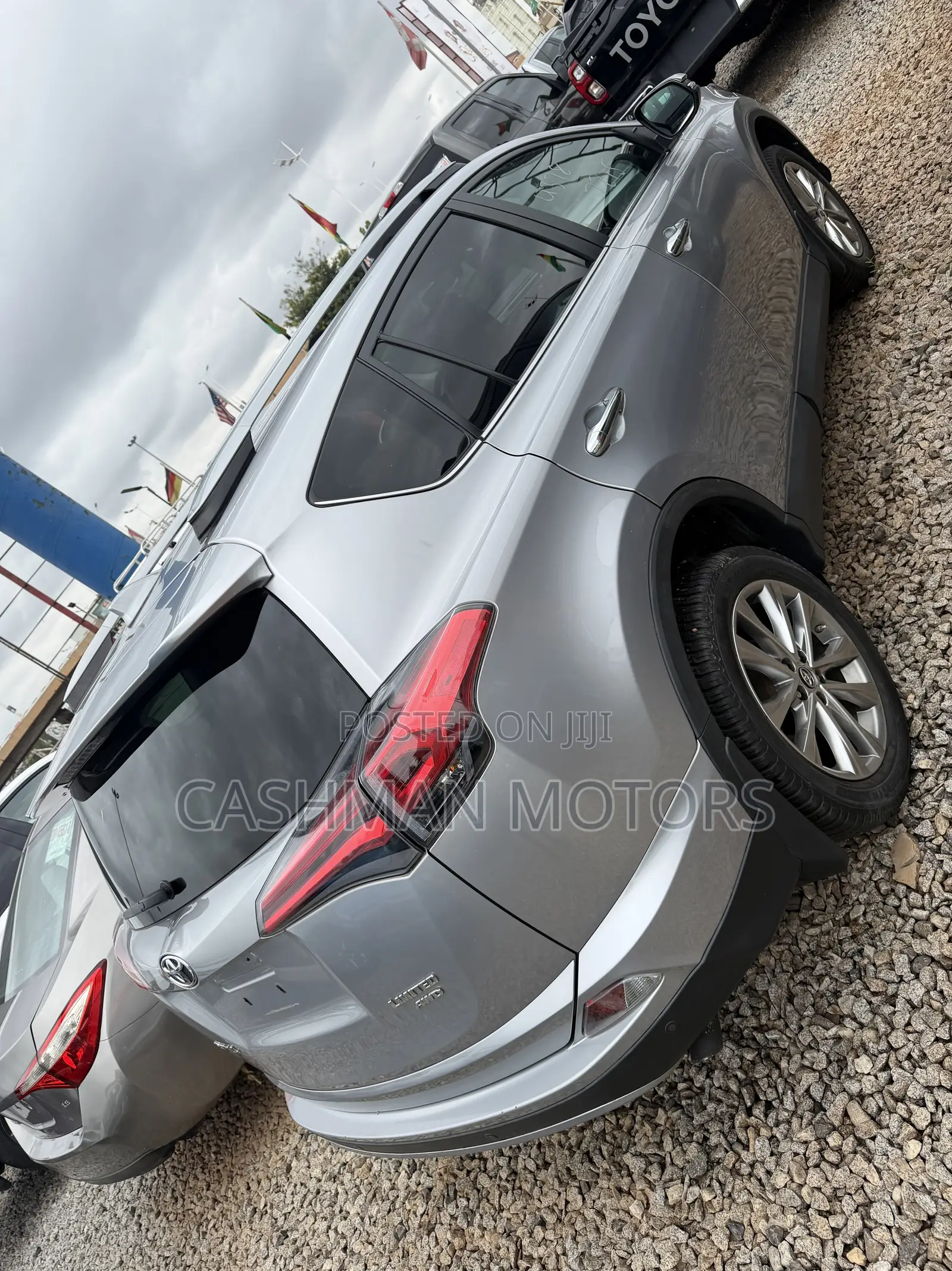 Toyota RAV4 Limited AWD (2.5L 4cyl 6A) 2017 Silver