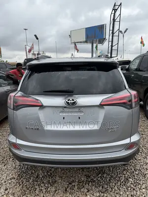 Toyota RAV4 Limited AWD (2.5L 4cyl 6A) 2017 Silver