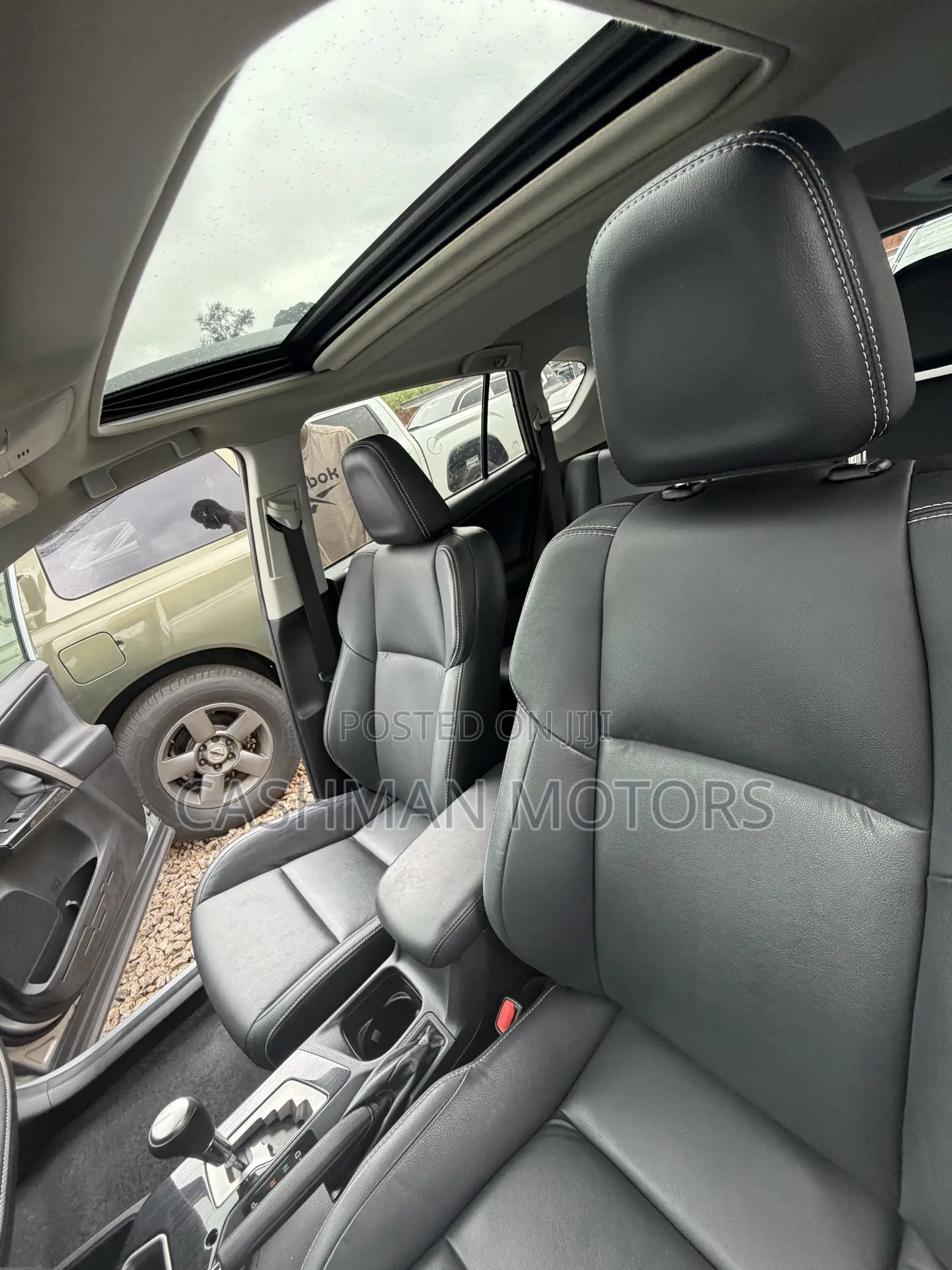 Toyota RAV4 Limited AWD (2.5L 4cyl 6A) 2017 Silver