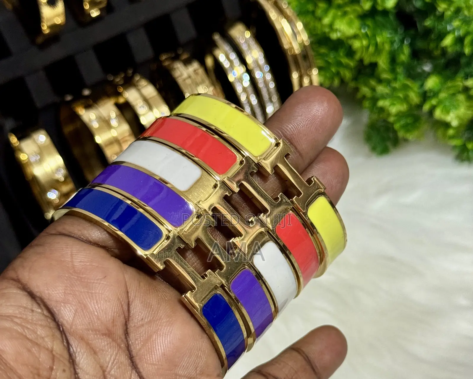 Pomaa Jewelries