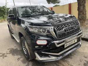 Toyota Land Cruiser Prado 2012 Black