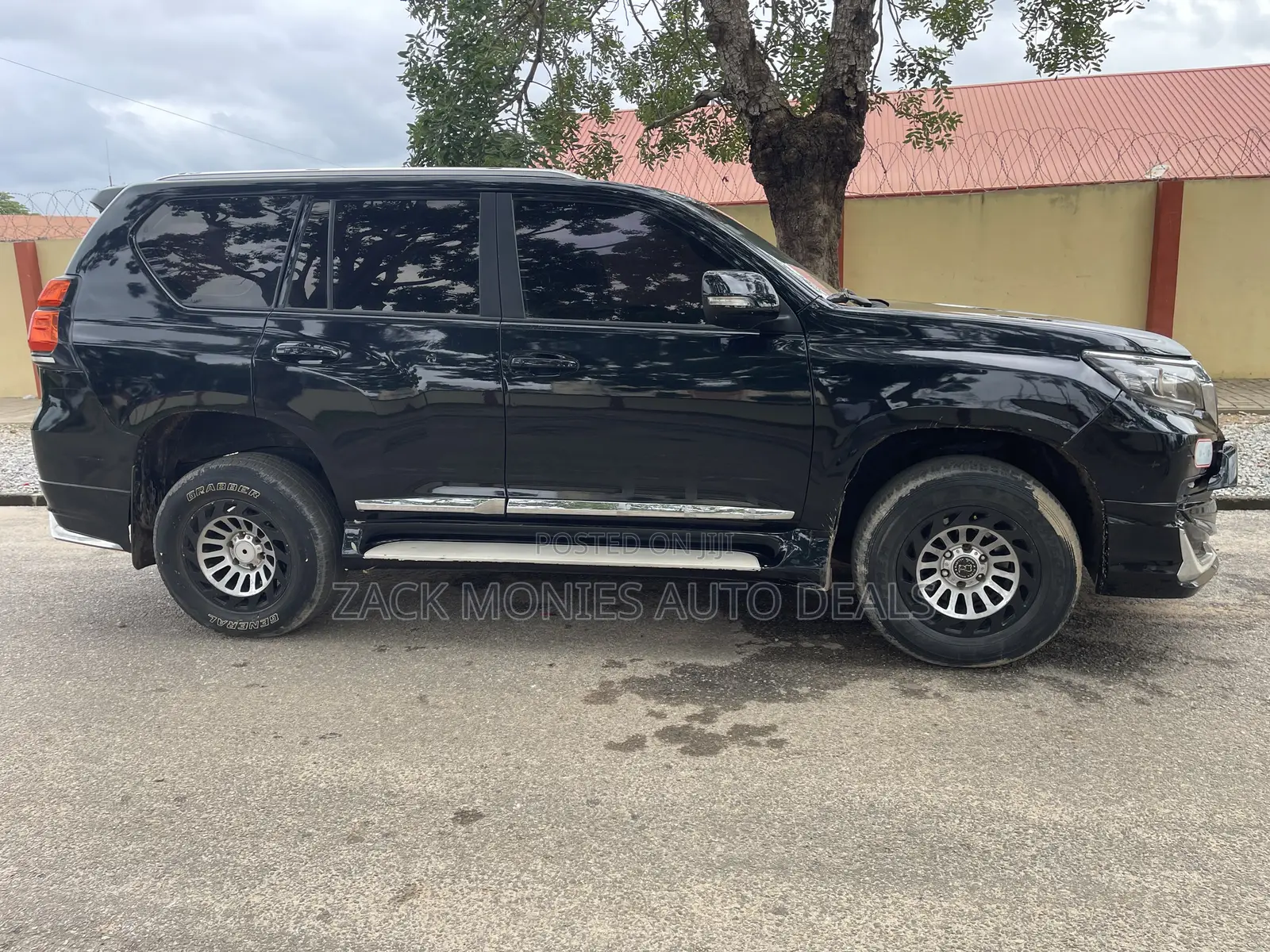 Toyota Land Cruiser Prado 2012 Black