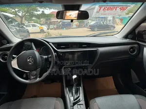 Toyota Corolla LE 2020 Black