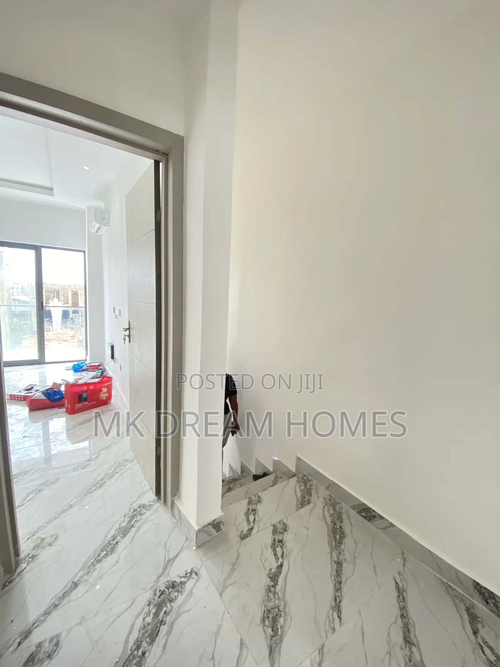 2bdrm House in School Junction for sale