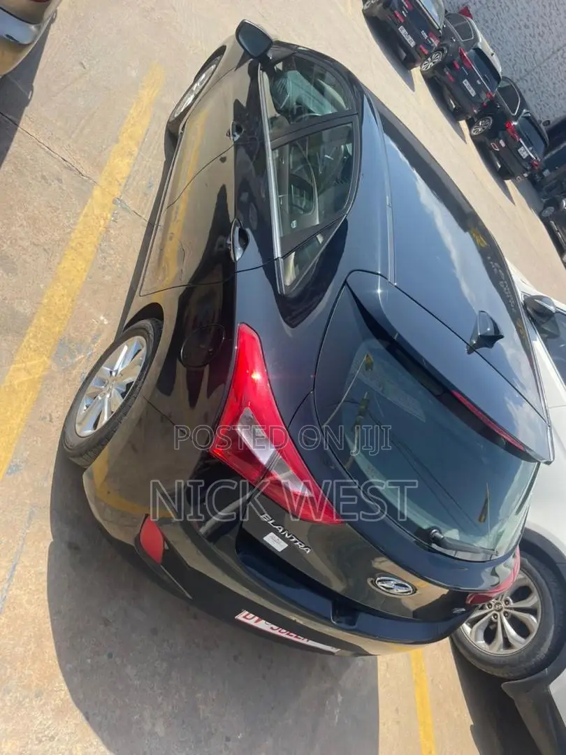 Hyundai Elantra 2014 Black