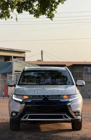 Mitsubishi Outlander 2.4 PHEV AWD 2021 White