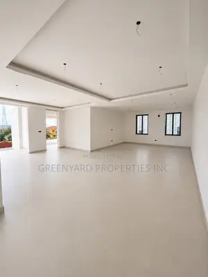 8bdrm House in Adjiringanor, East Legon for sale