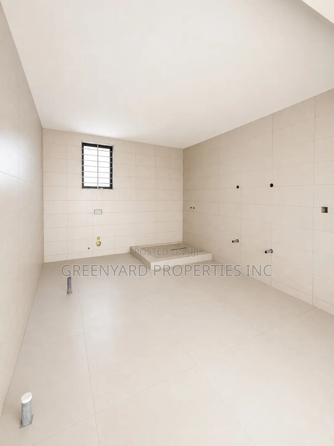 8bdrm House in Adjiringanor, East Legon for sale