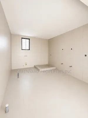 8bdrm House in Adjiringanor, East Legon for sale
