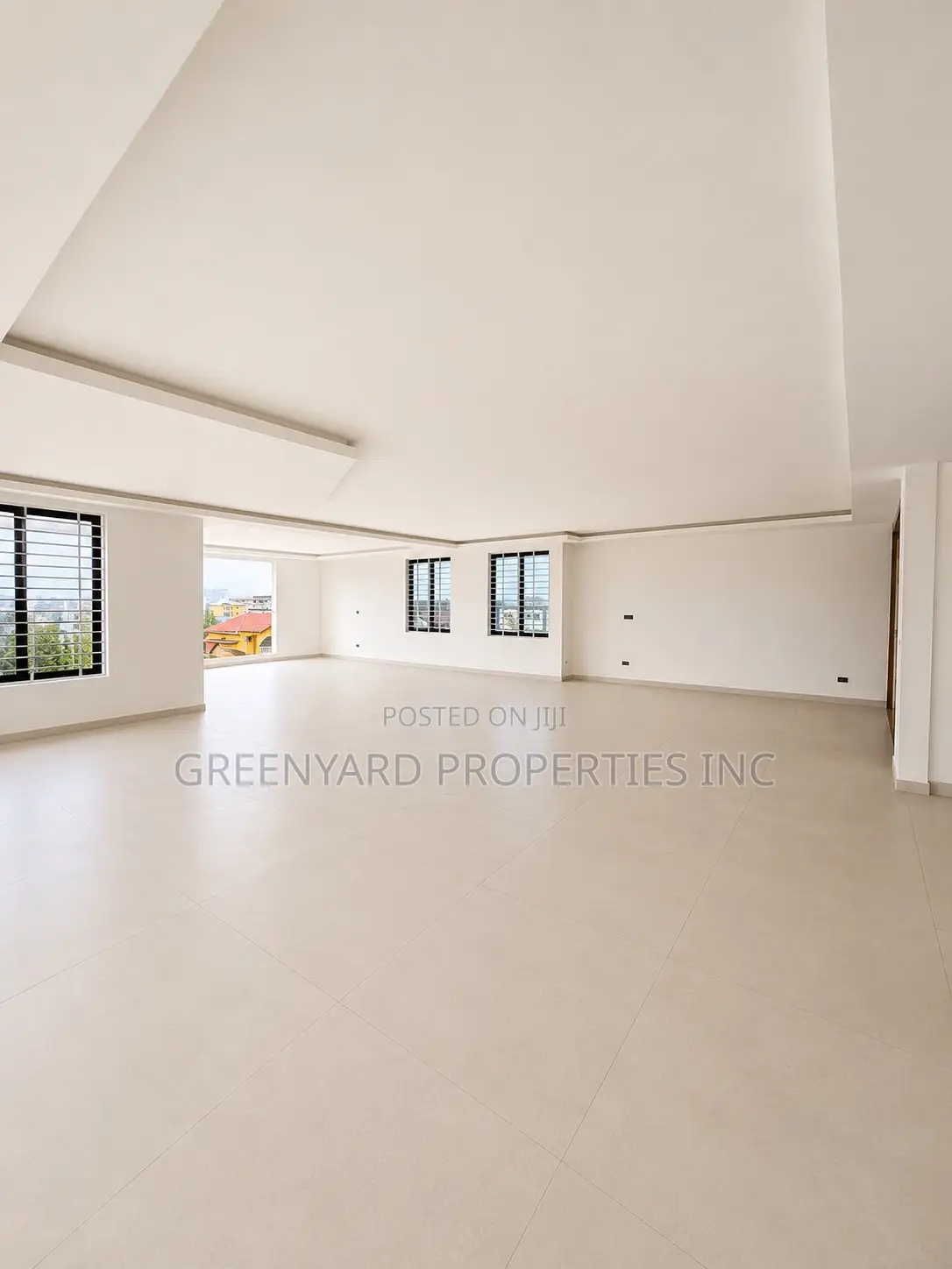 8bdrm House in Adjiringanor, East Legon for sale