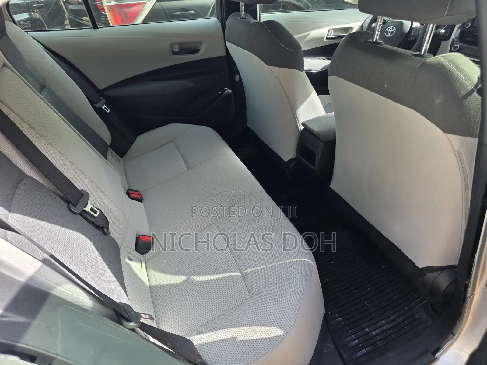 Toyota Corolla 2022 Silver