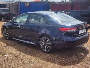 Toyota Corolla SE 2020 Blue