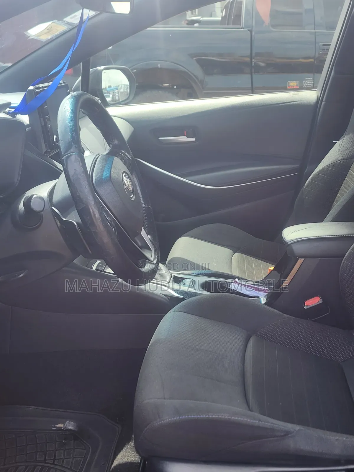 Toyota Corolla SE 2020 Blue