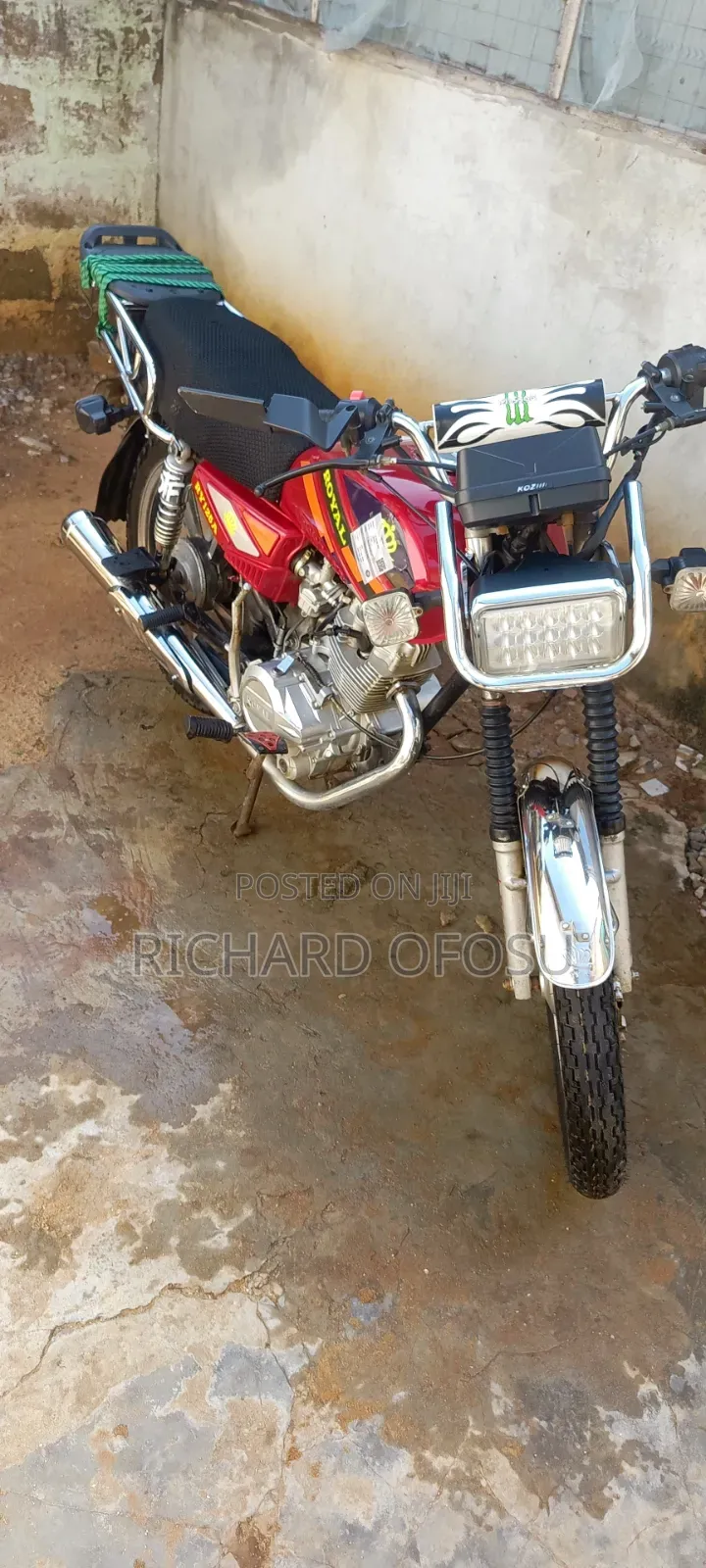 Royal RY125 2025 Red