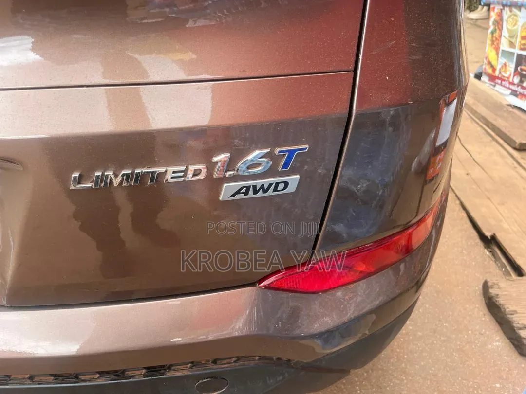 Hyundai Tucson 2017 Brown