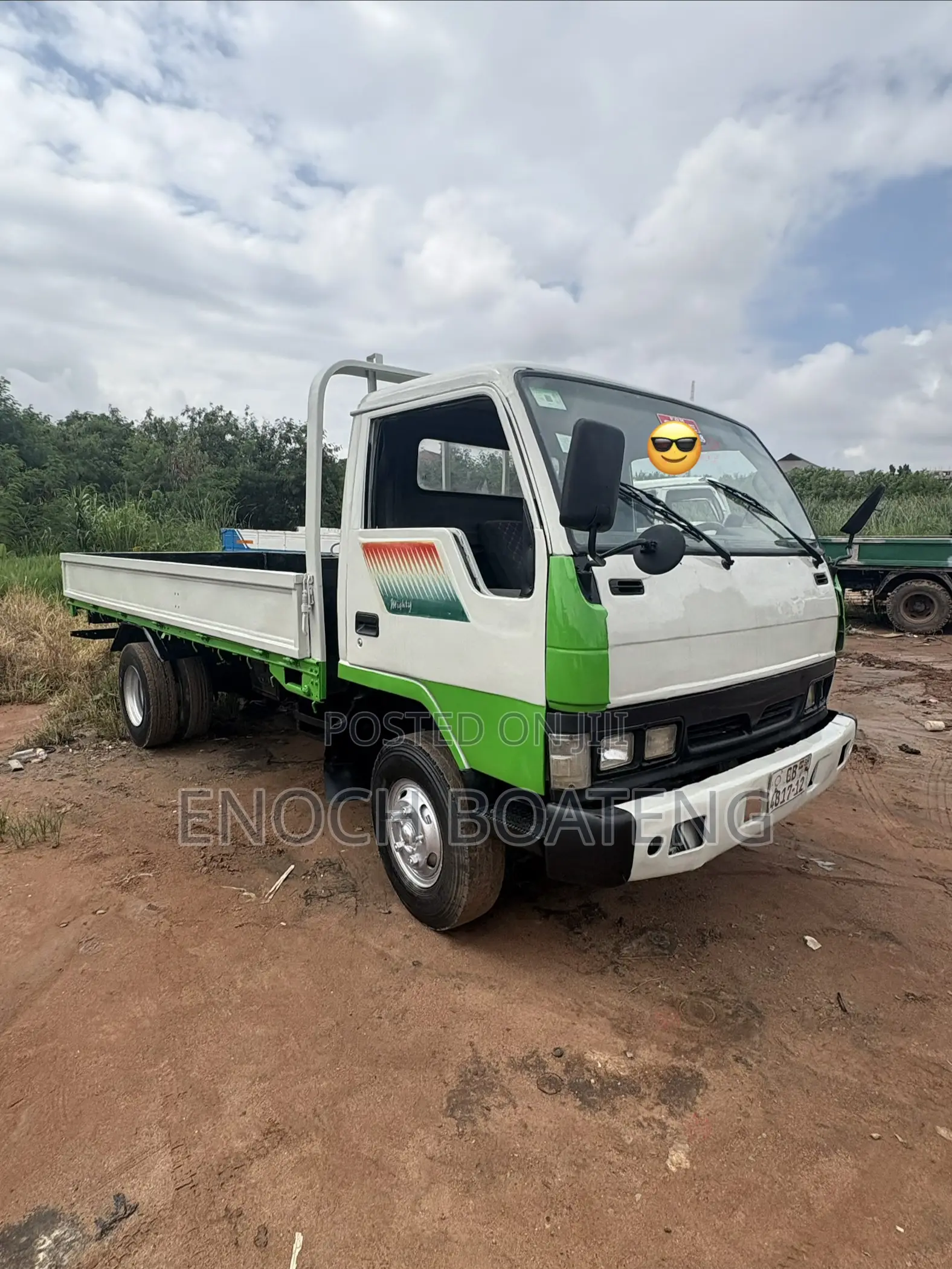 Hyundai Mighty 2000 White