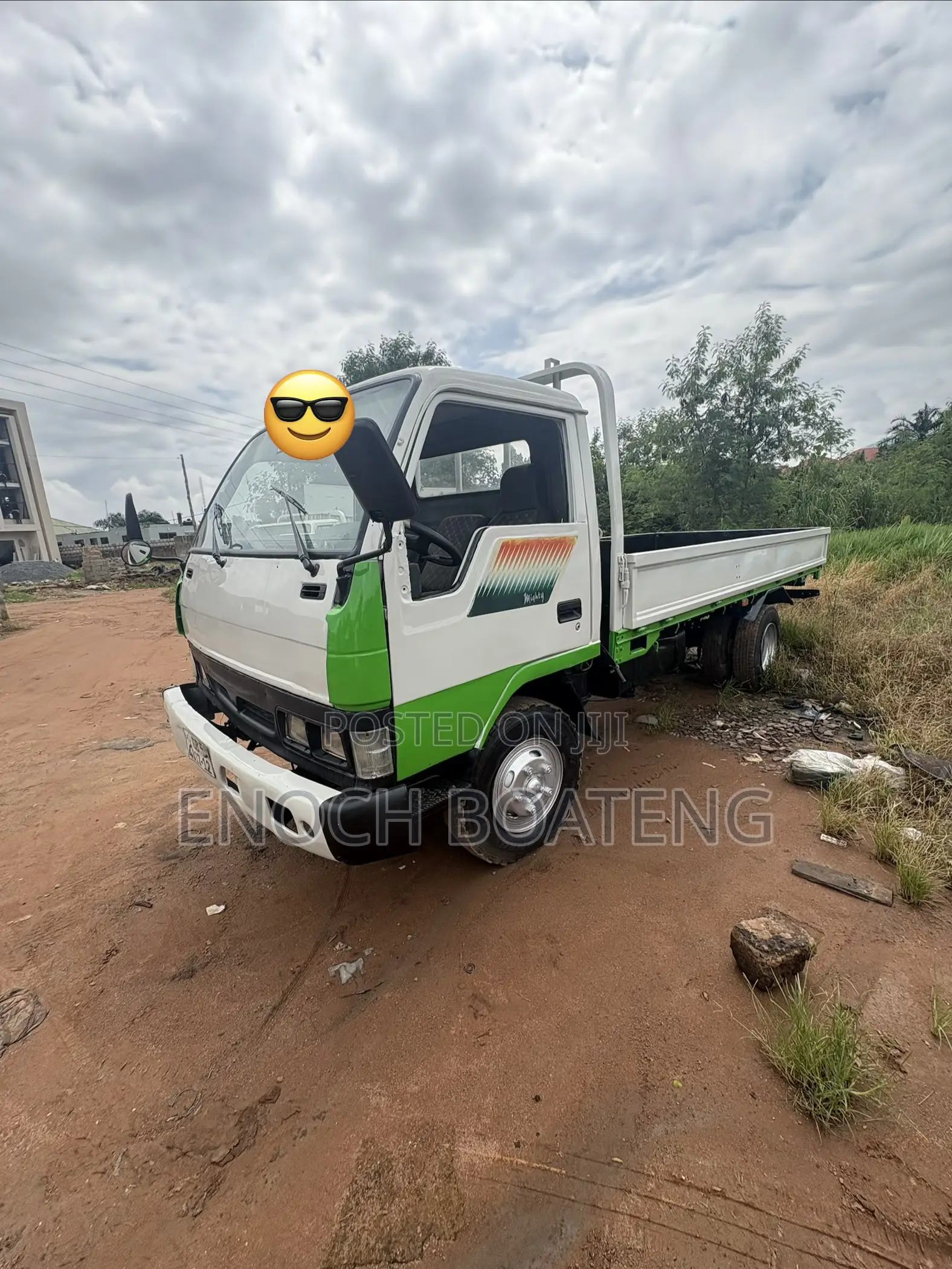 Hyundai Mighty 2000 White