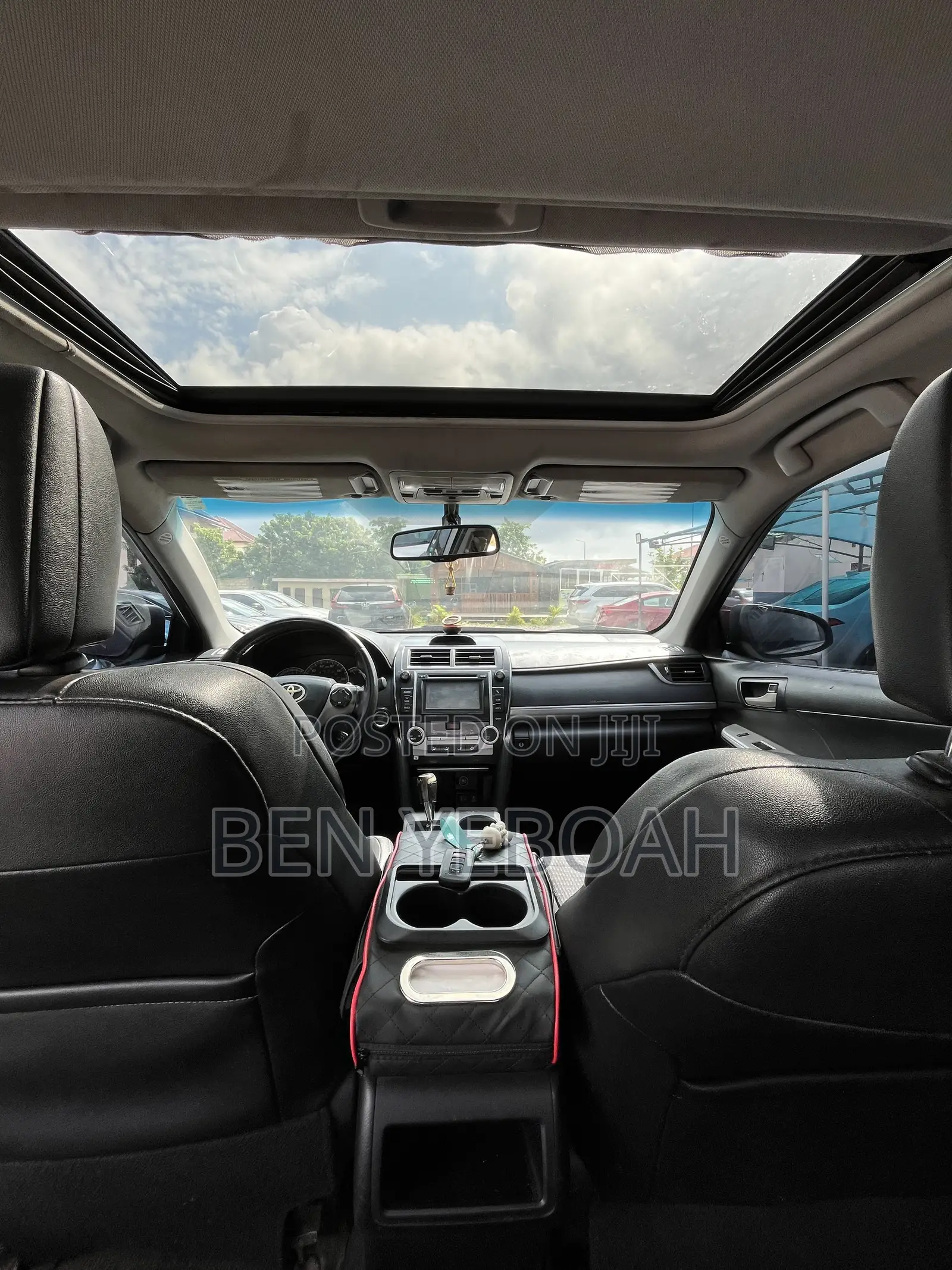Toyota Camry SE 4dr Sedan (2.5L 4cyl 6A) 2013 Silver