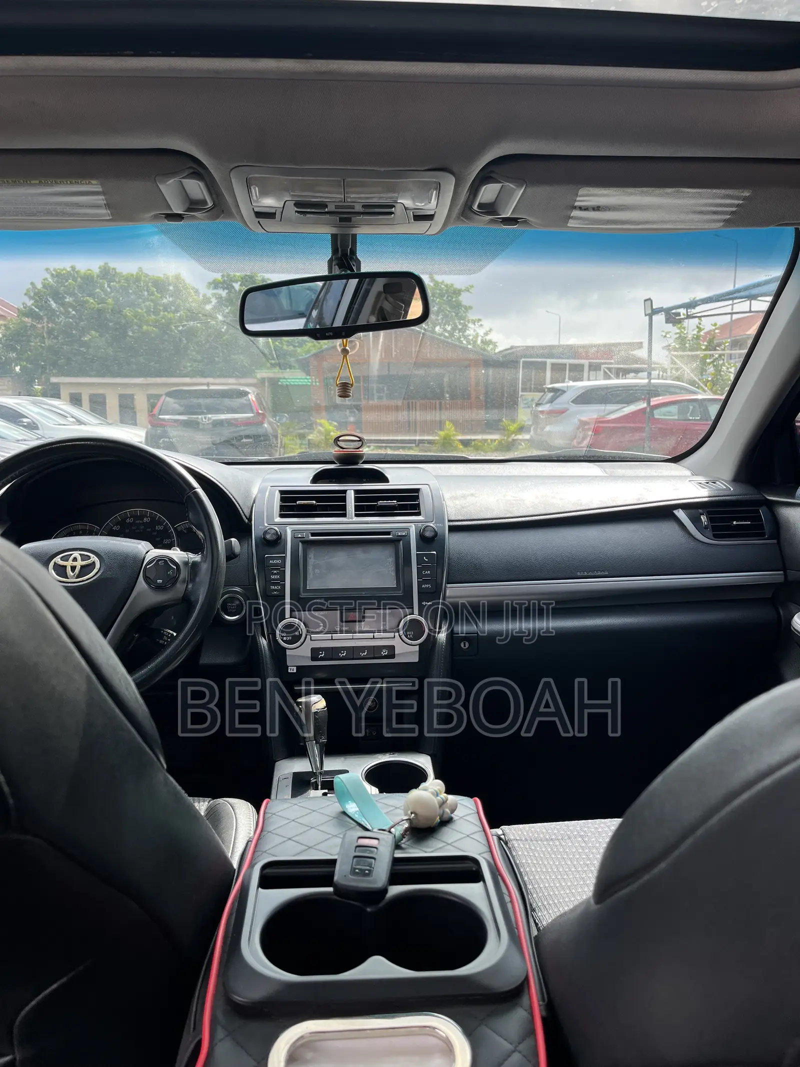 Toyota Camry SE 4dr Sedan (2.5L 4cyl 6A) 2013 Silver