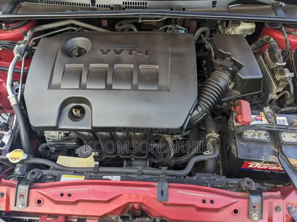 Toyota Corolla 2016 Red