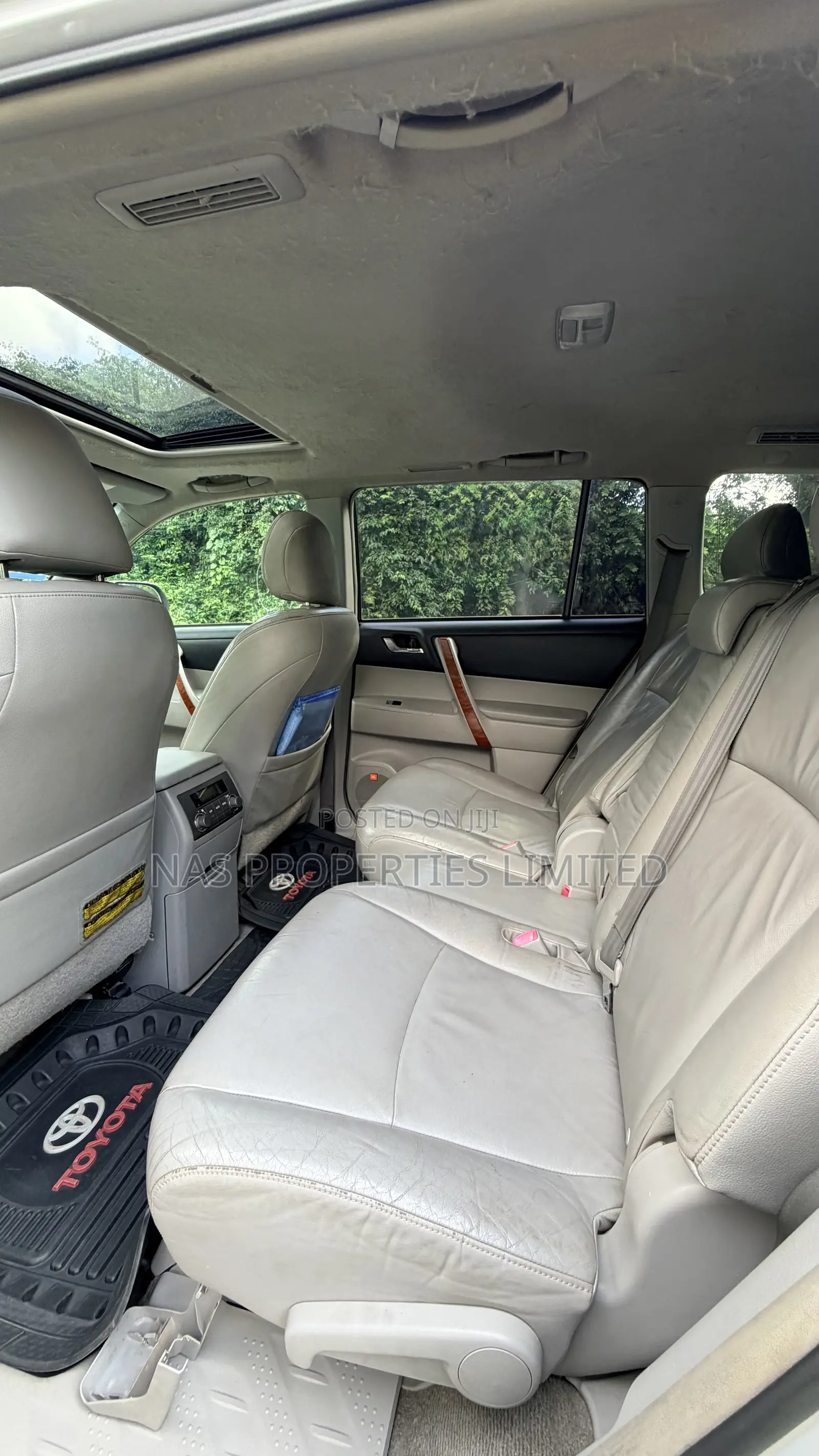Toyota Highlander Limited 2010 Silver