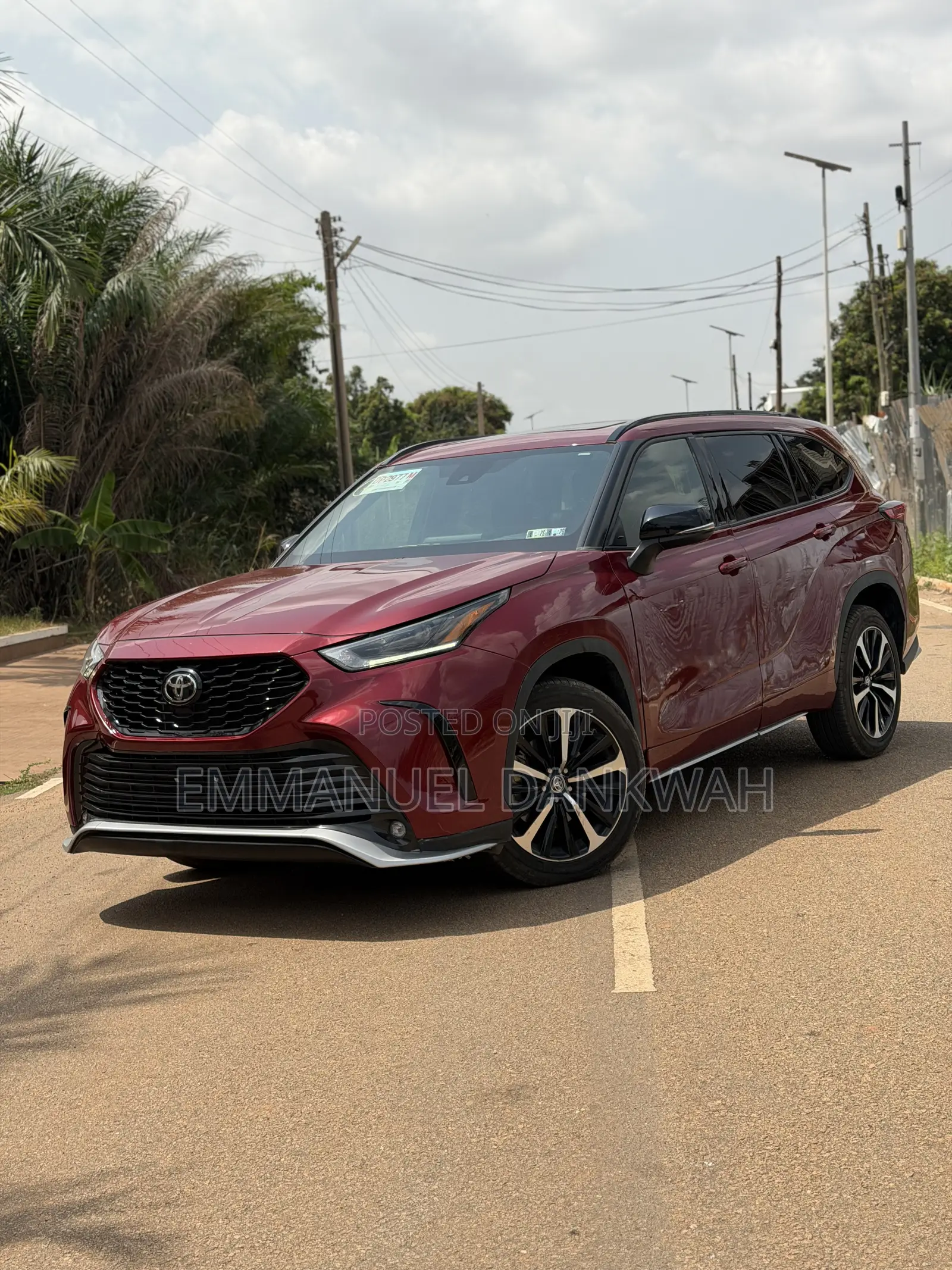 Toyota Highlander XSE 2022 Burgundy