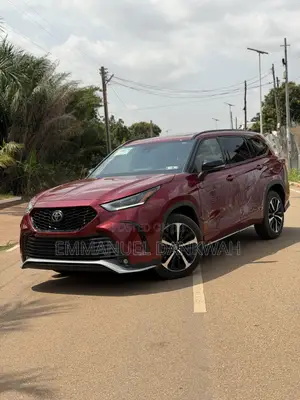 Toyota Highlander XSE 2022 Burgundy