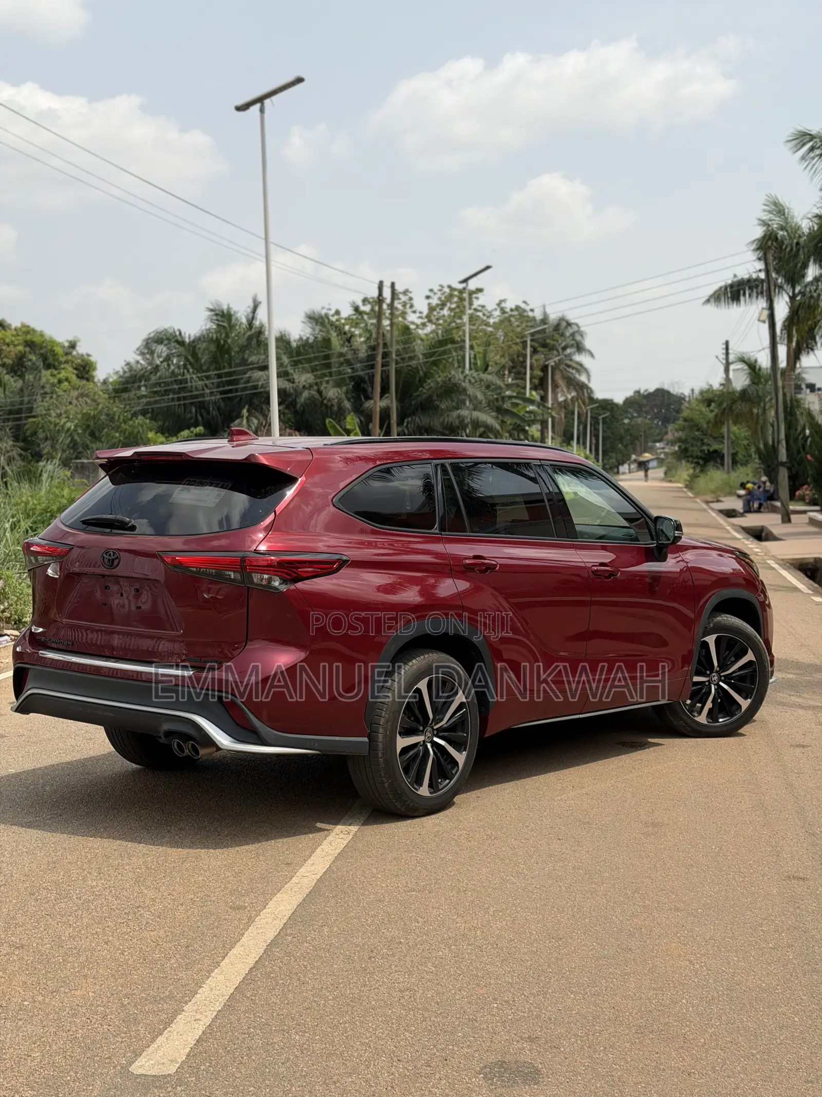 Toyota Highlander XSE 2022 Burgundy