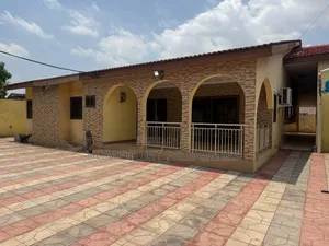 3bdrm Apartment in Taifa, Polyclinic for rent