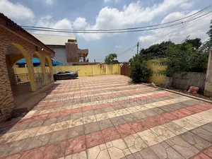 3bdrm Apartment in Taifa, Polyclinic for rent