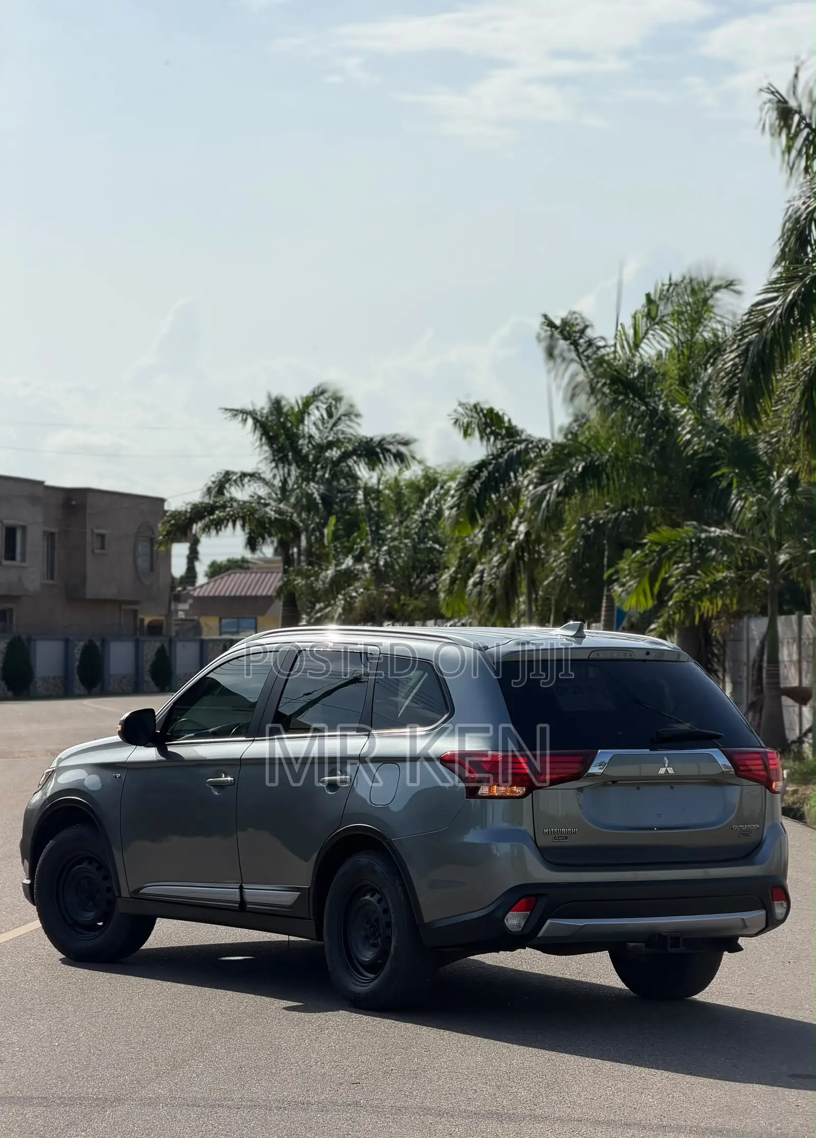 Mitsubishi Outlander SE AWC 2018 Gray