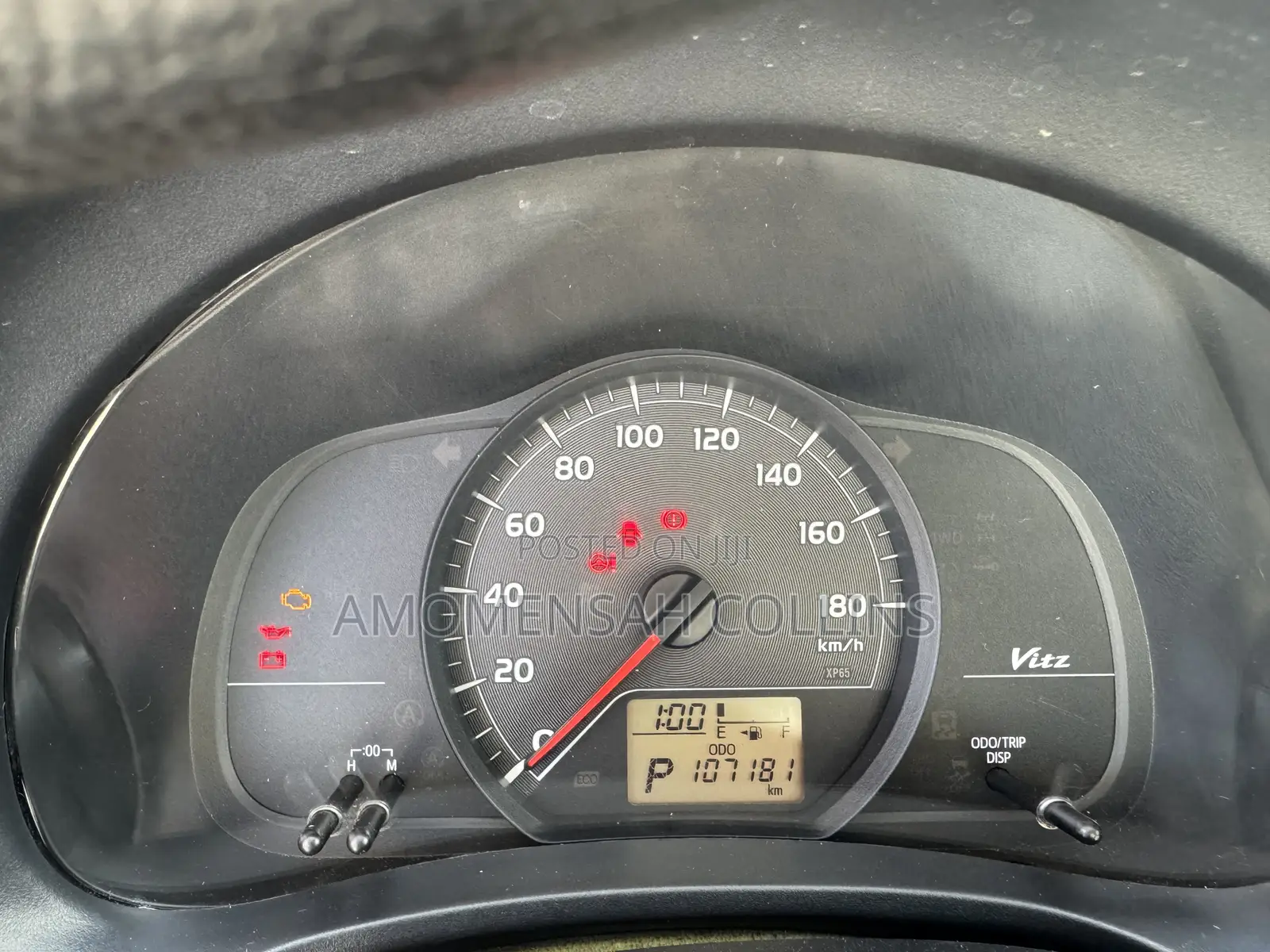 Toyota Vitz 1.5 FWD 5dr 2013 Gray