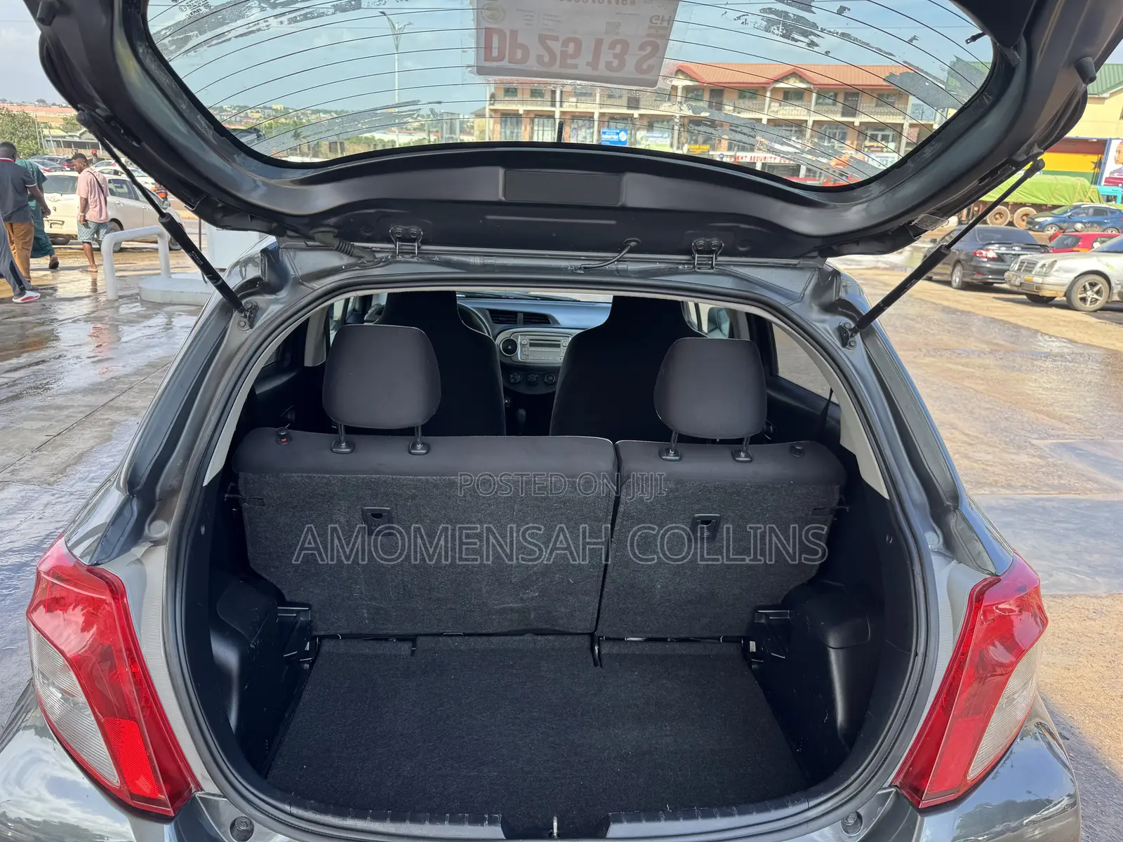 Toyota Vitz 1.5 FWD 5dr 2013 Gray