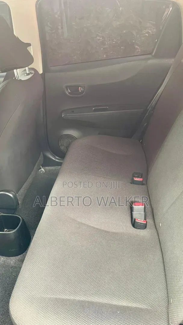 Toyota Vitz 2014 Black