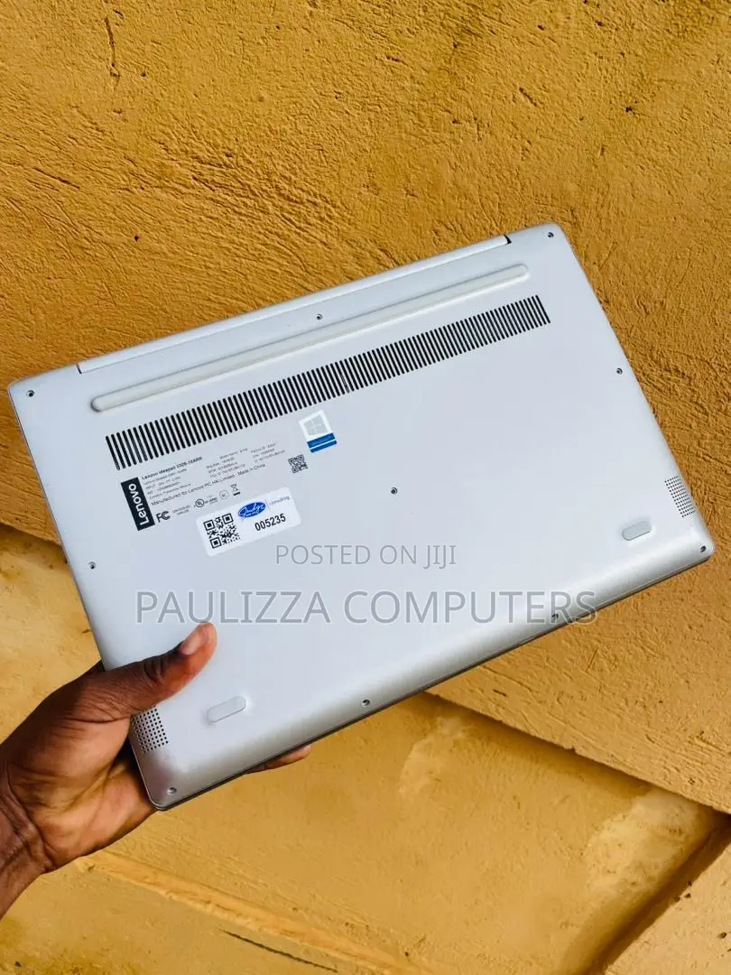 Laptop Lenovo IdeaPad 330S 8GB AMD Ryzen 5 HDD+SSD 256GB