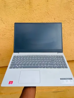 Laptop Lenovo IdeaPad 330S 8GB AMD Ryzen 5 HDD+SSD 256GB