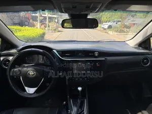 Toyota Corolla XSE (1.8L 4cyl 2A) 2019 Black