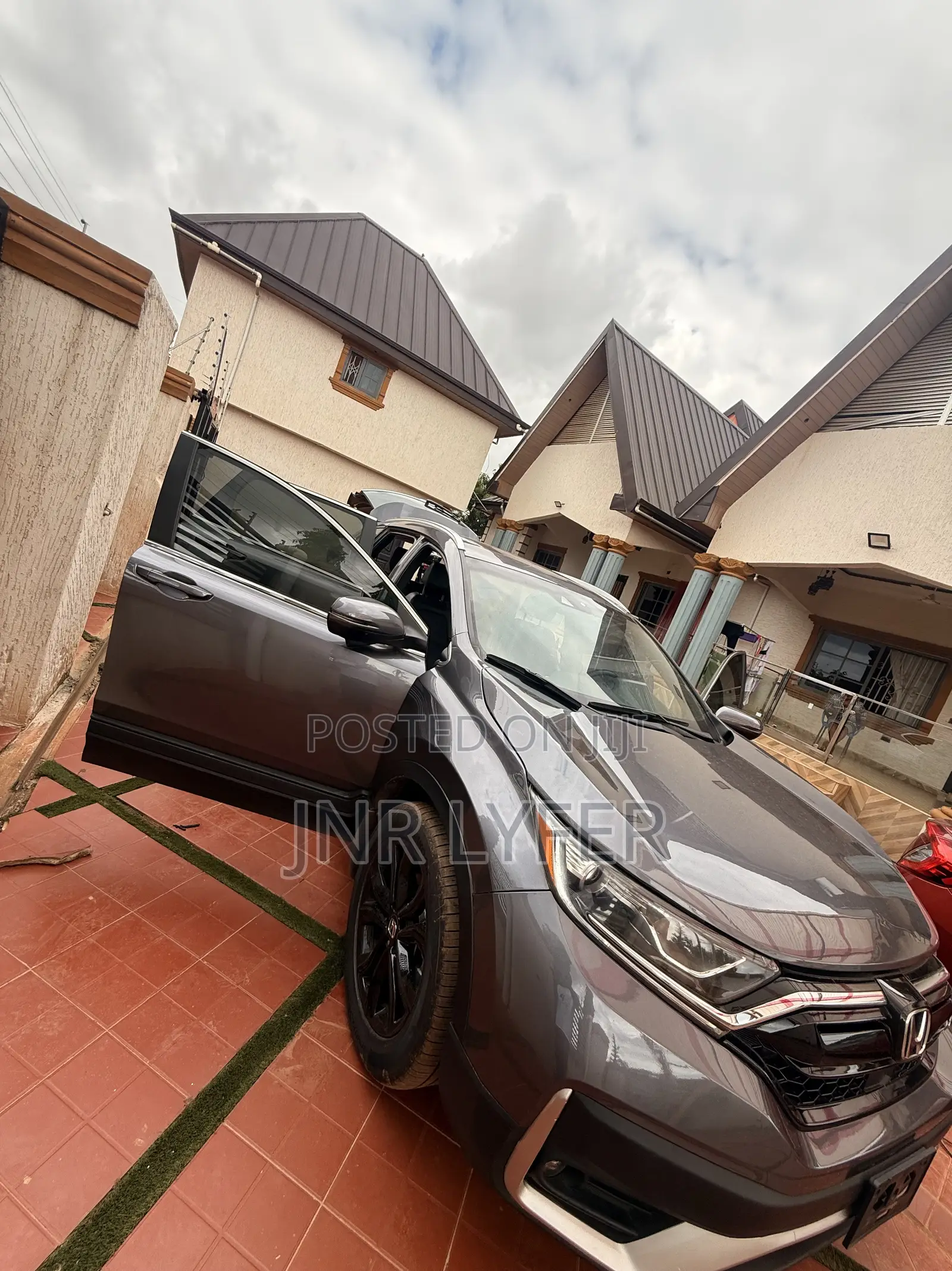 Honda CR-V 2021 Gray