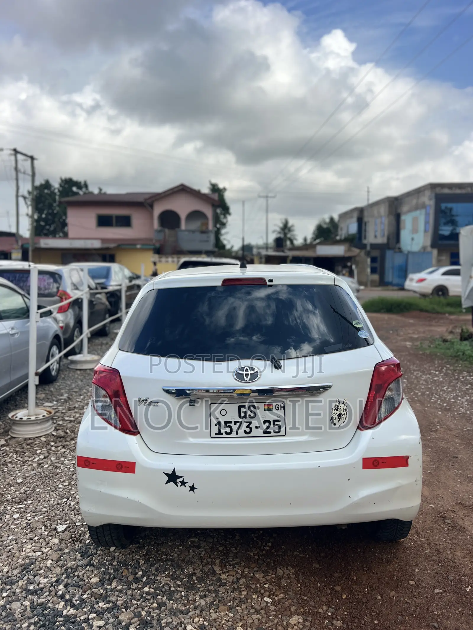 Toyota Vitz 1.0 FWD 5dr 2013 White
