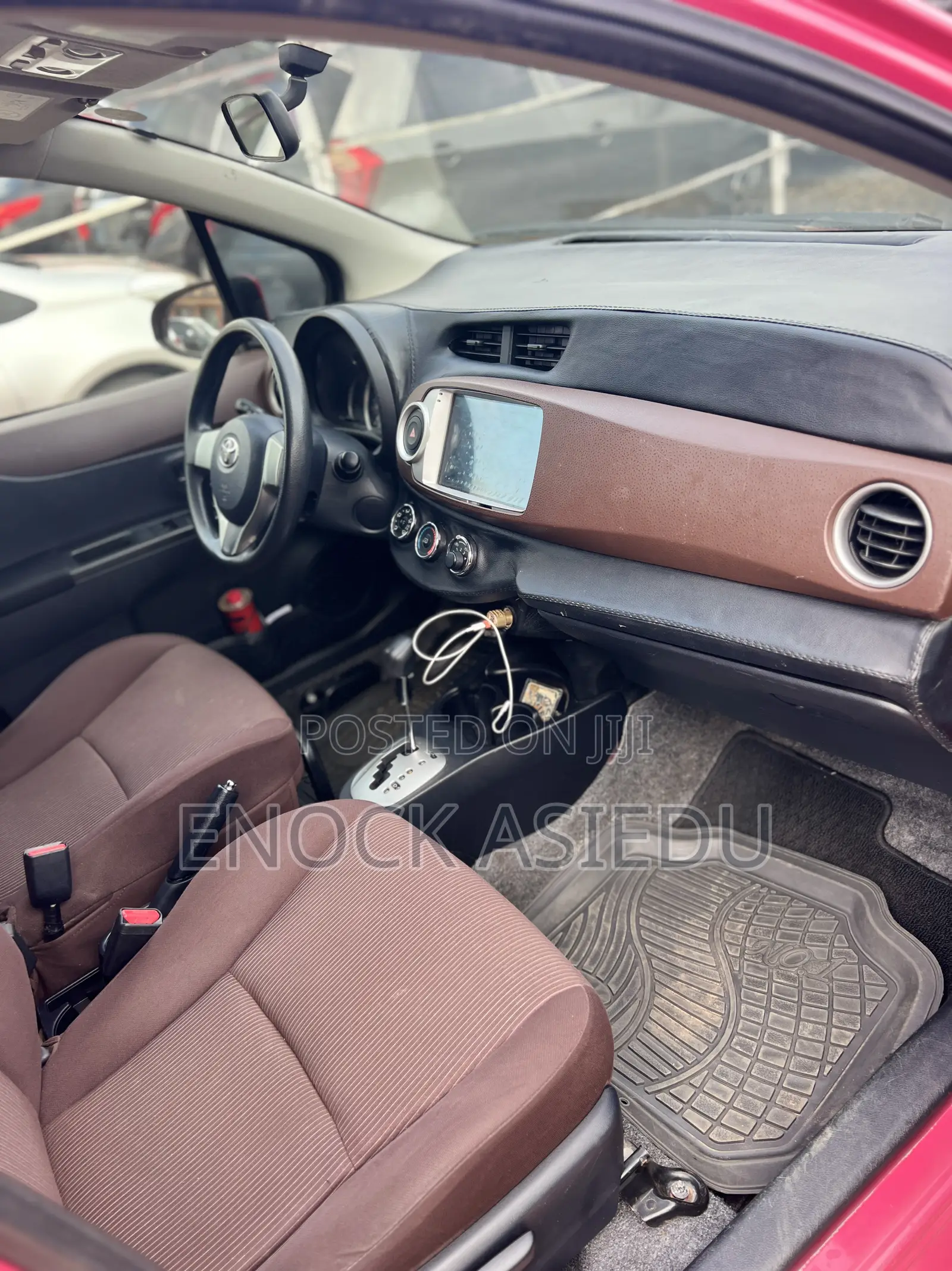 Toyota Vitz 1.0 FWD 5dr 2013 Pink