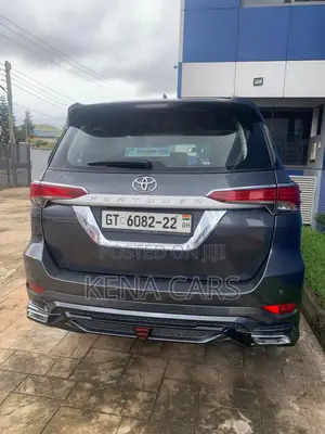 Toyota Fortuner 2021 Gray
