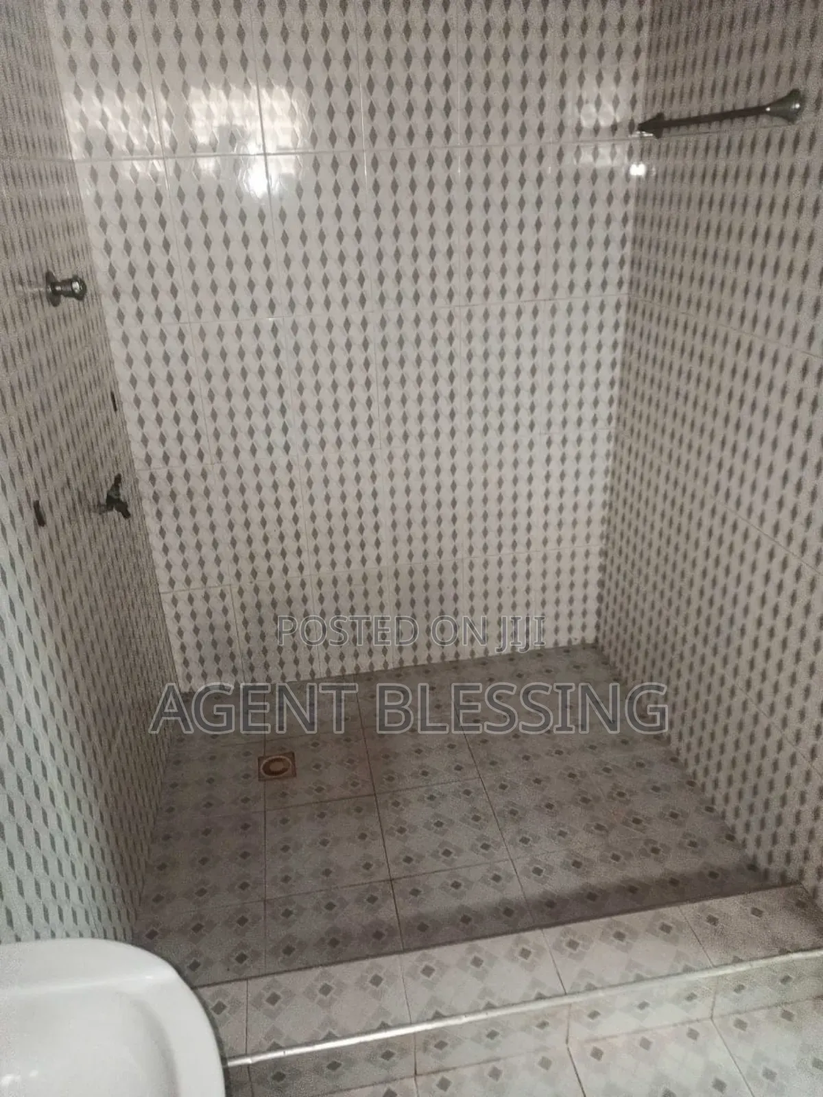 1bdrm Apartment in Gbetsile Samco, Tema Metropolitan for rent