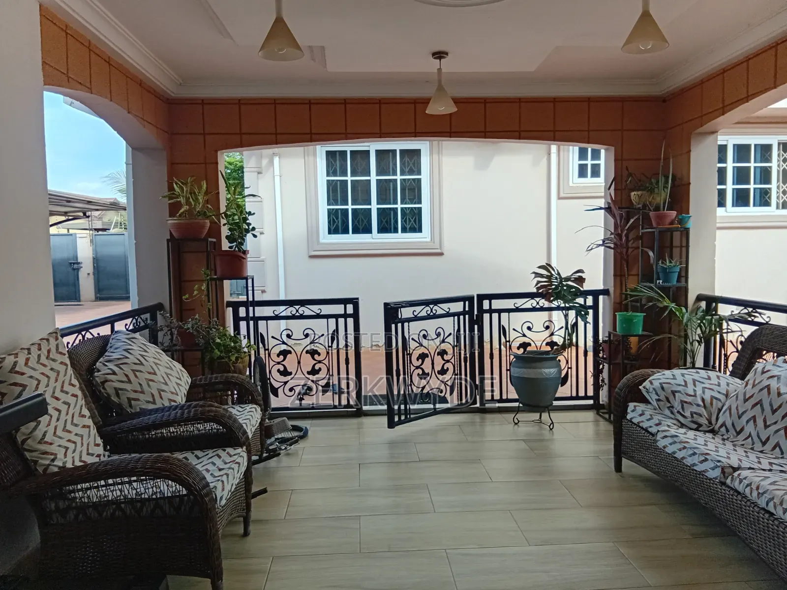 2bdrm House in Hfc Estate, Tema Metropolitan for rent