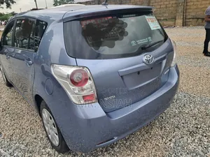 Toyota Verso 2012 Blue