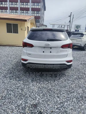 Hyundai Santa Fe 2017 White