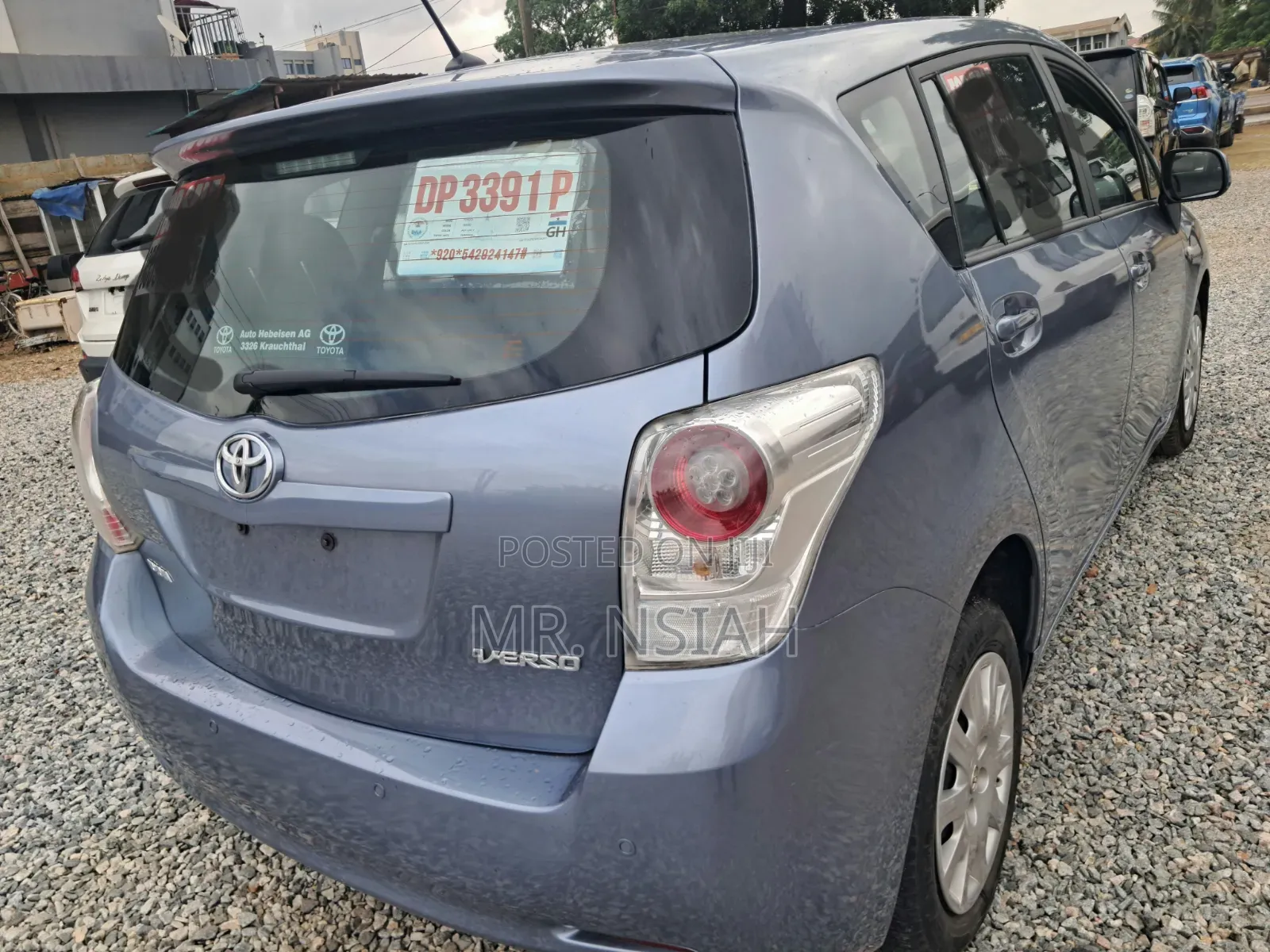 Toyota Verso 2012 Blue