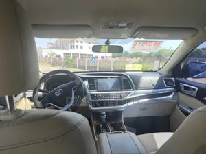 Toyota Highlander 2017 Black