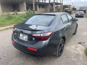 Toyota Corolla 2015 Gray